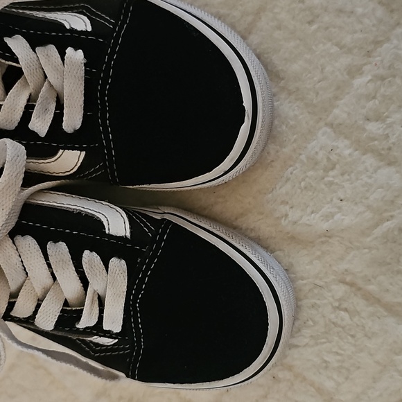 Vans Classic Black and White Lace-Up Sneakers - Picture 8 of 8